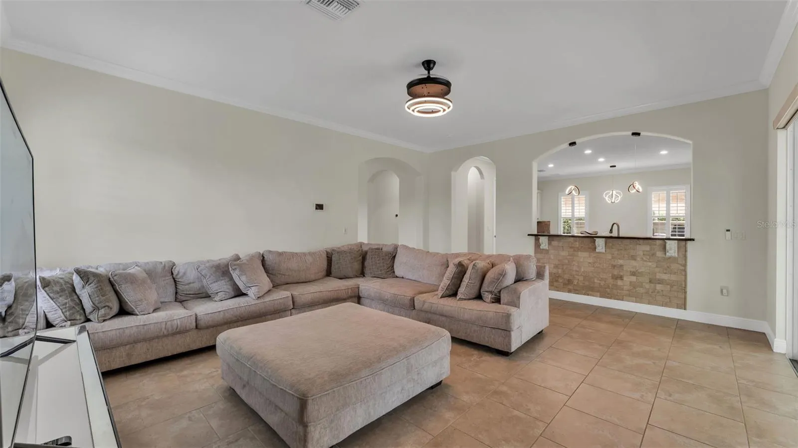 6515 EAGLE VIEW LOOP