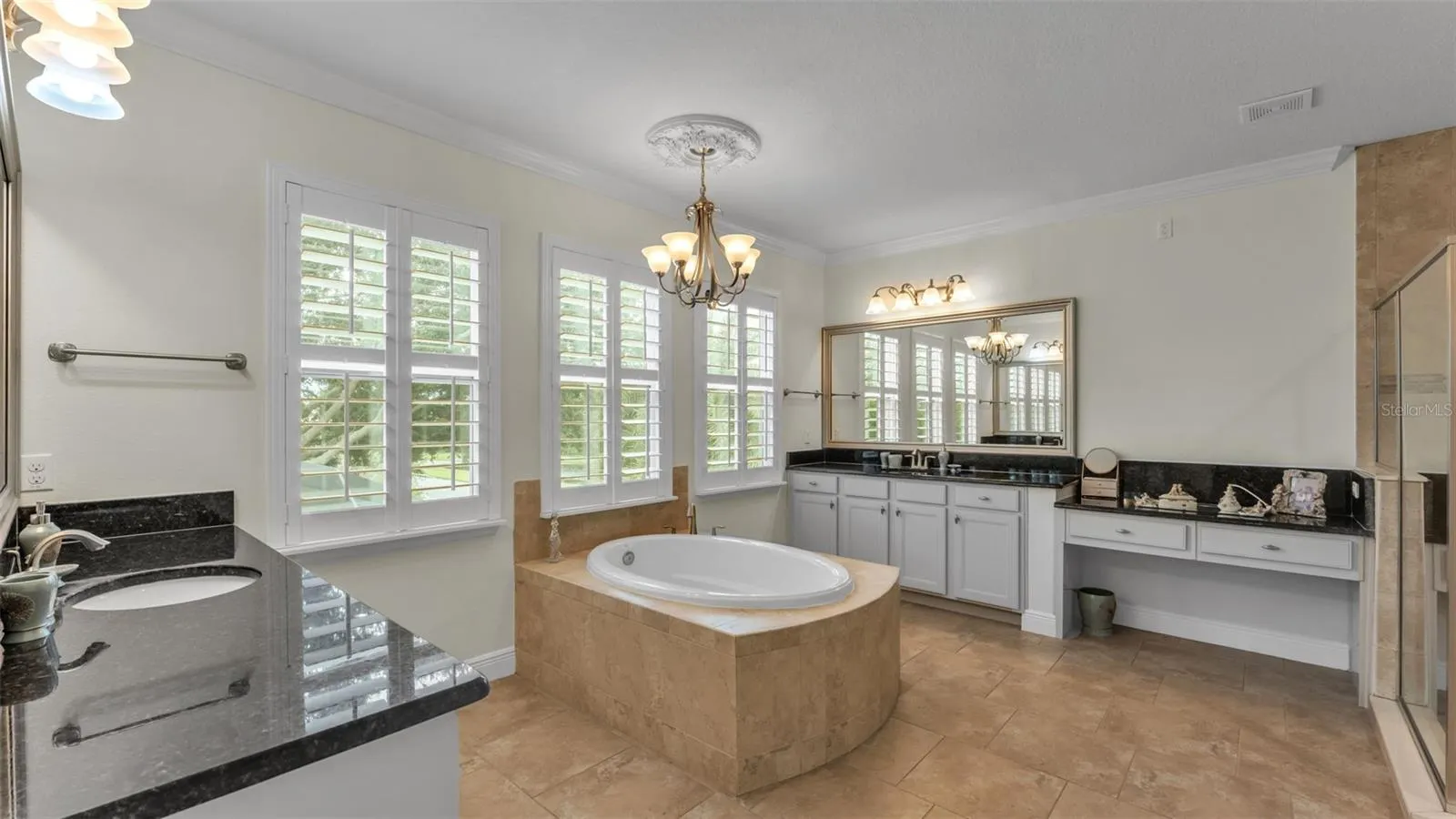 6515 EAGLE VIEW LOOP