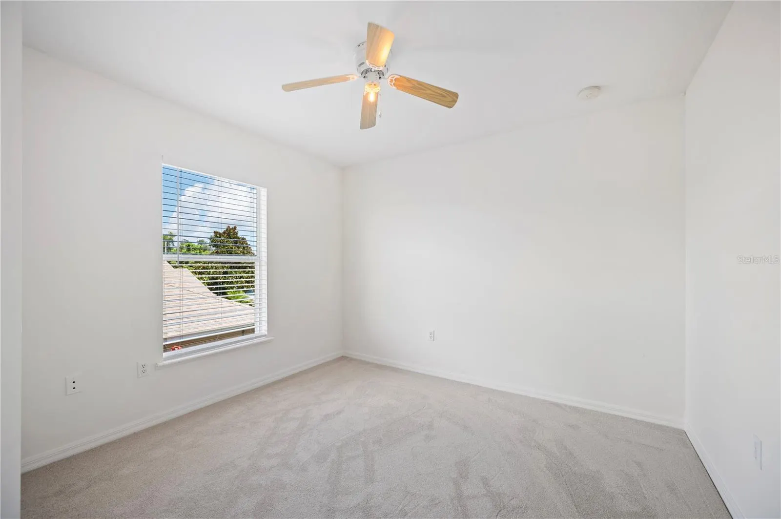 5392 CHANDLER DR