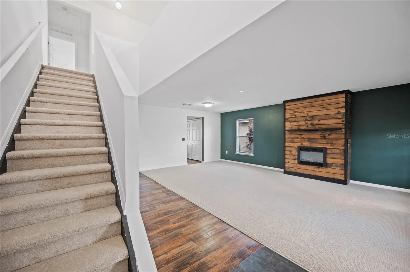 5392 CHANDLER DR