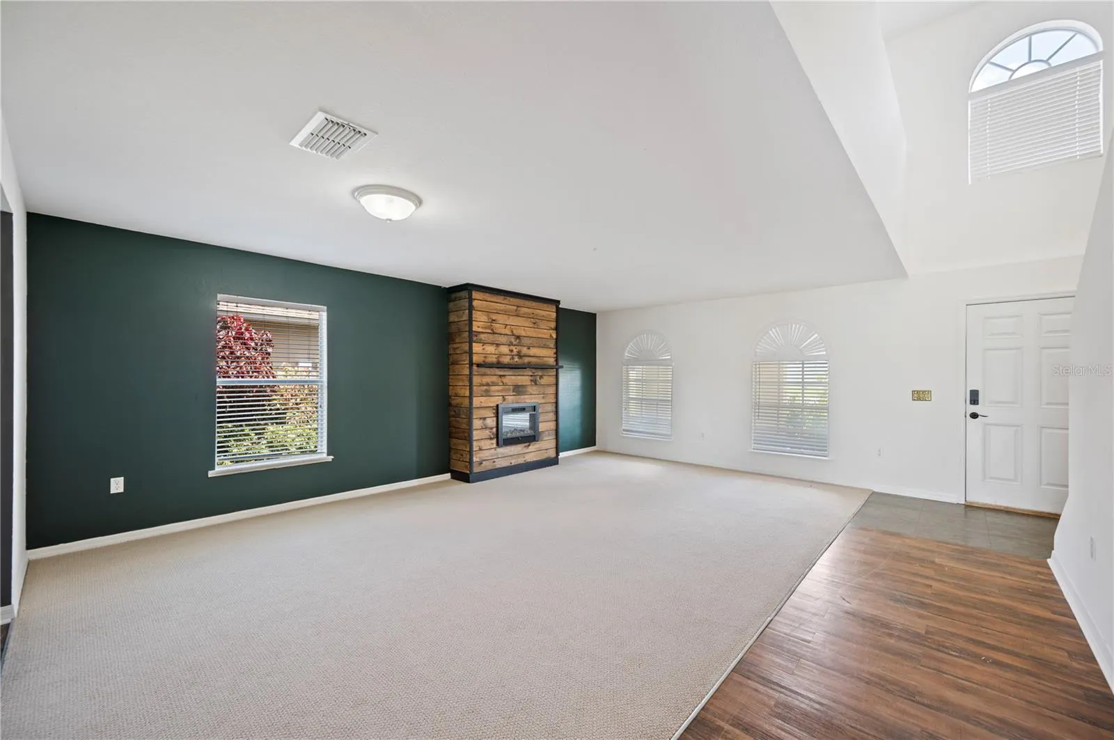 5392 CHANDLER DR