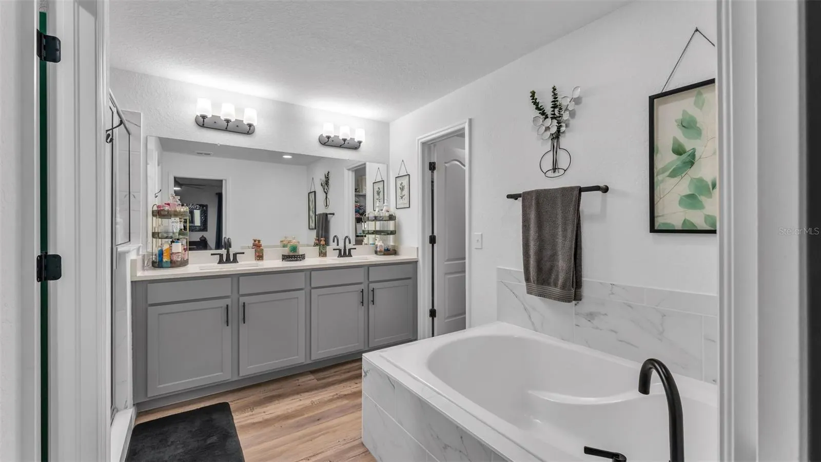 1189 PINTAIL PL