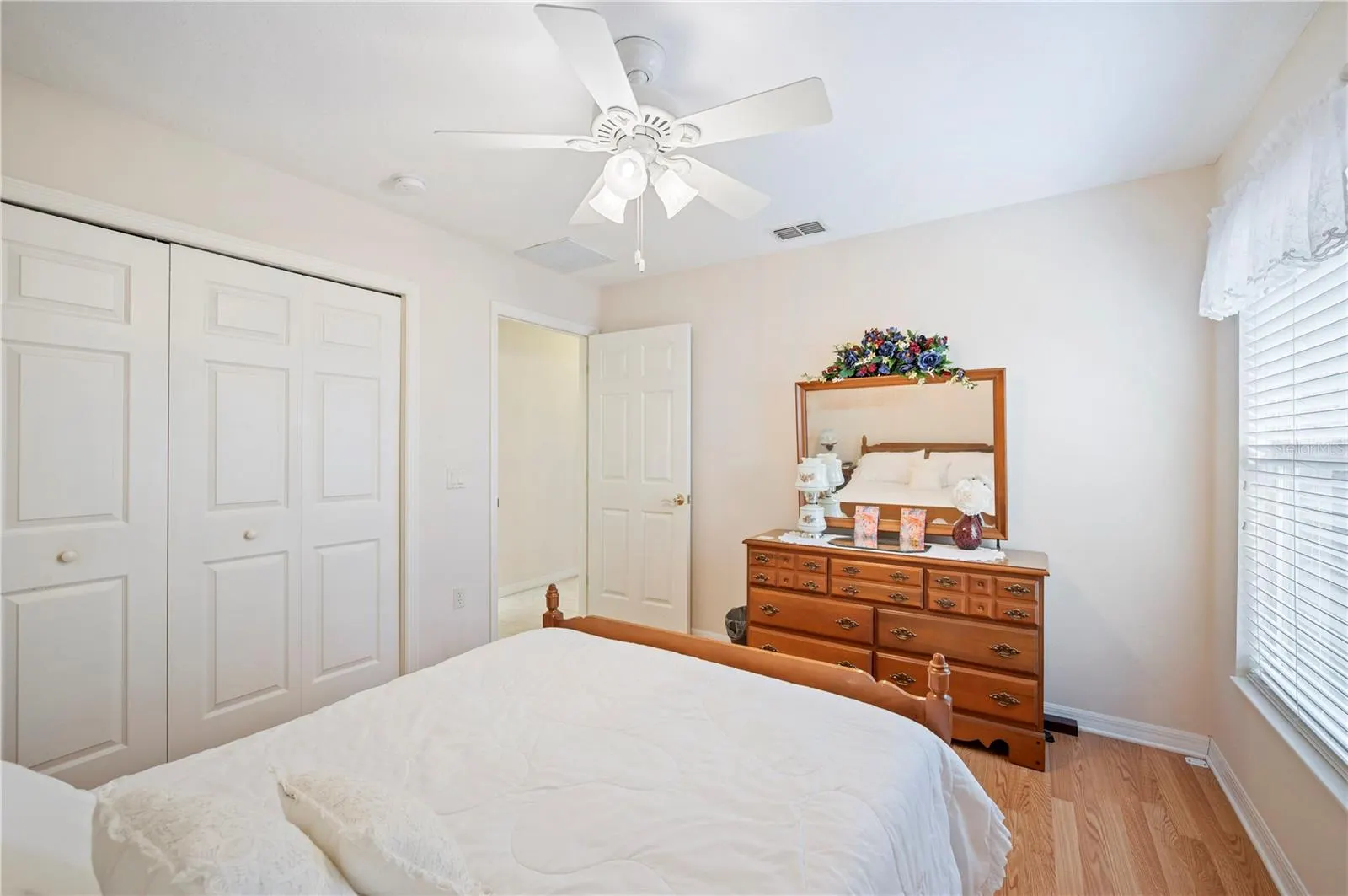 1829 ROCKY POINTE DR