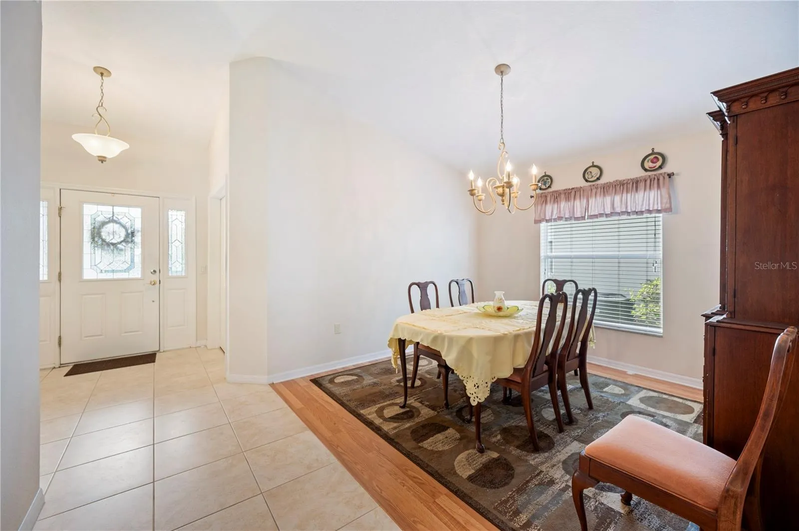 1829 ROCKY POINTE DR