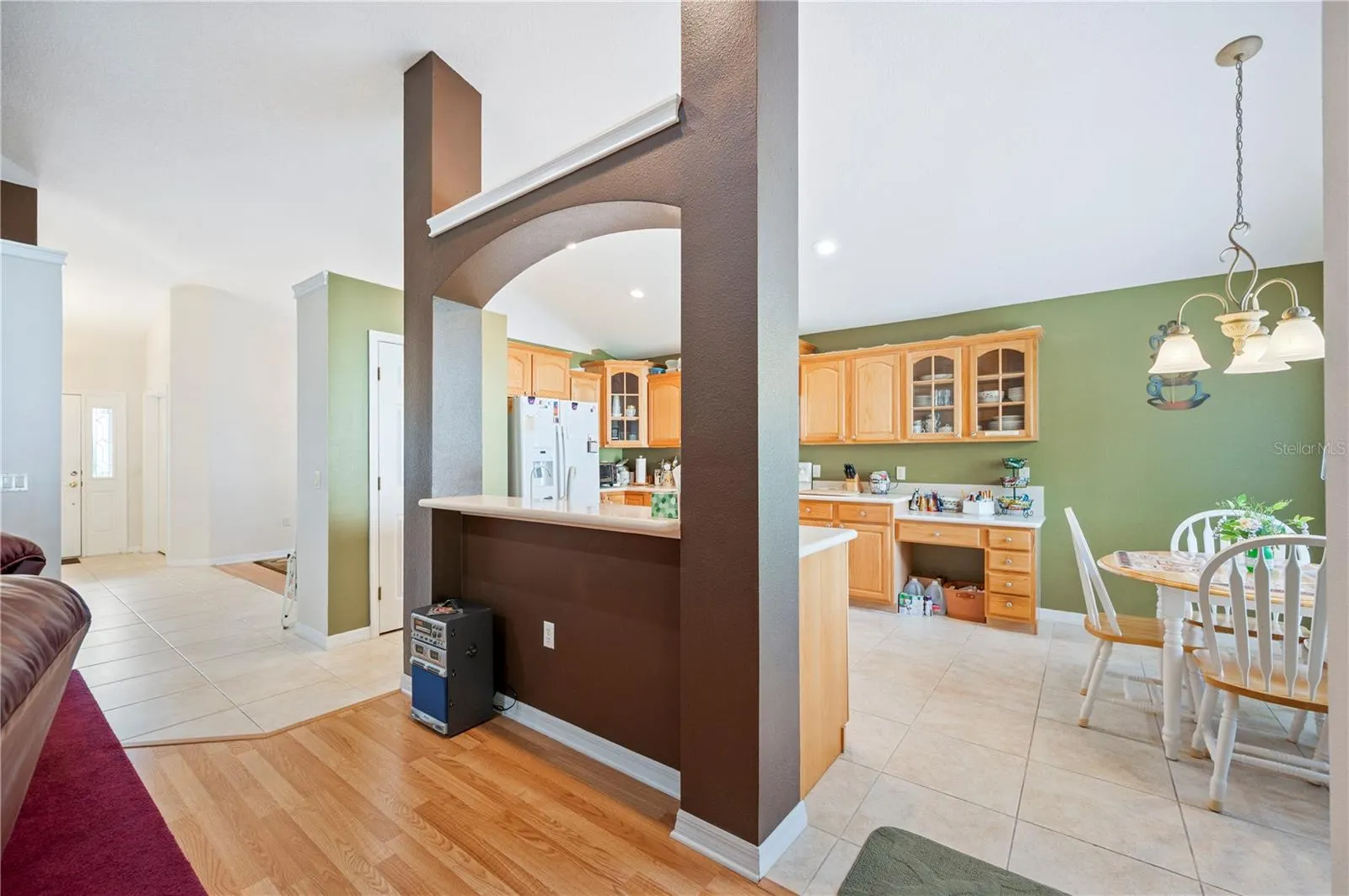 1829 ROCKY POINTE DR