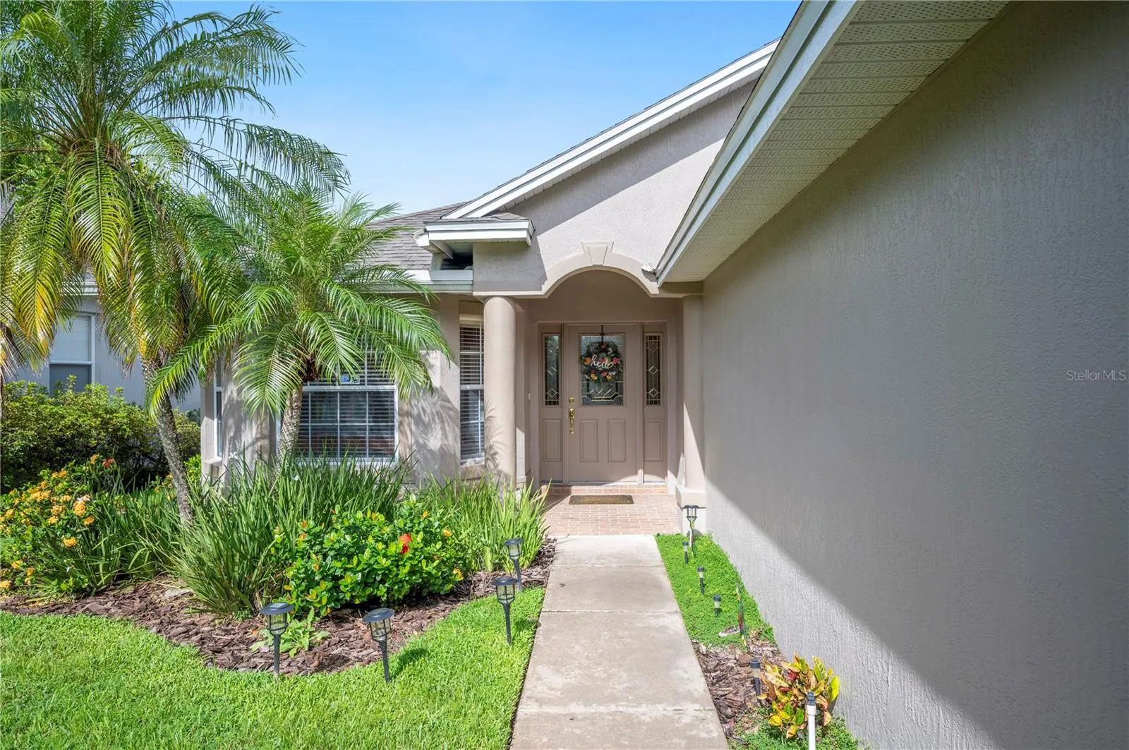 1829 ROCKY POINTE DR