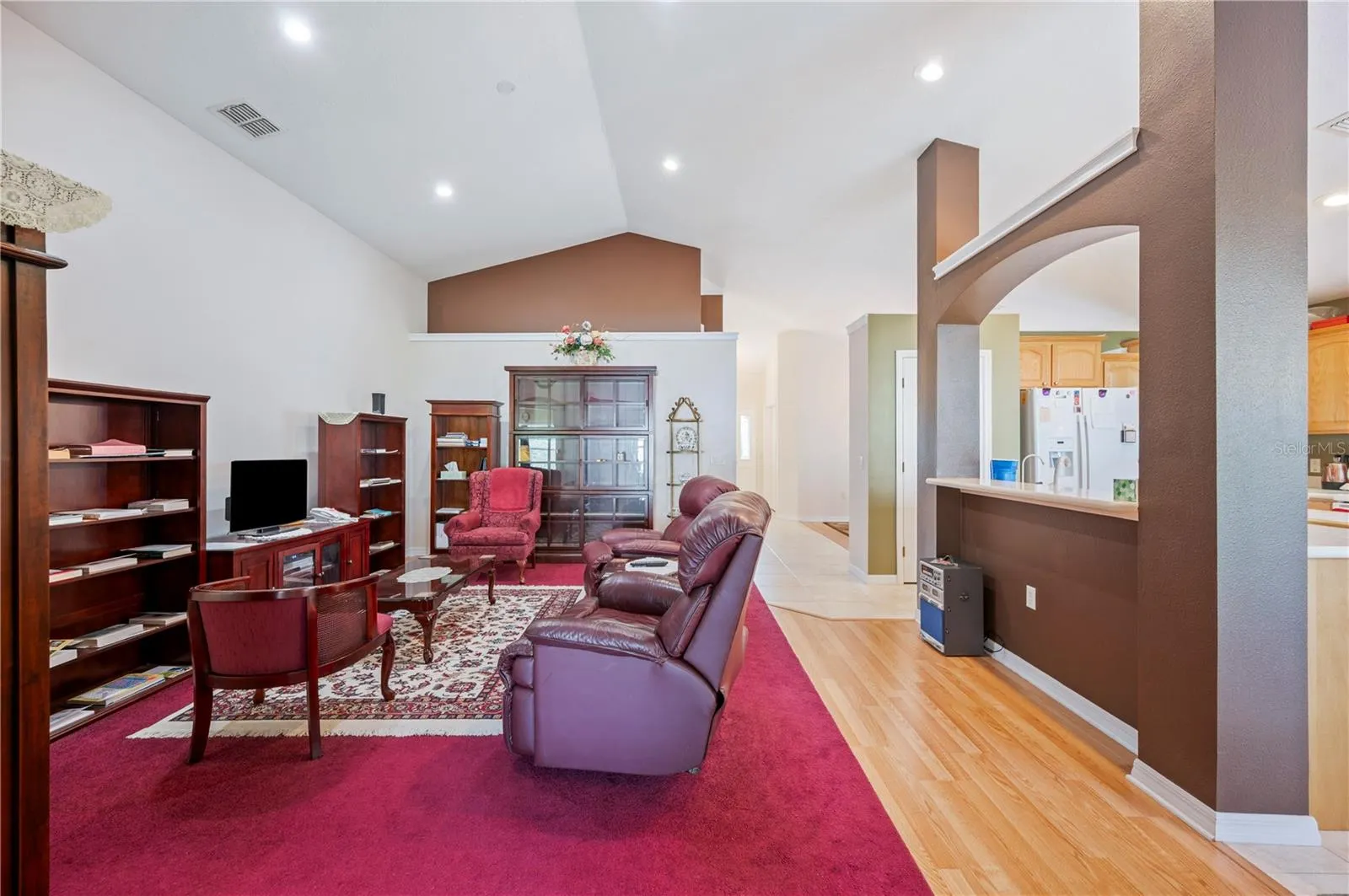 1829 ROCKY POINTE DR