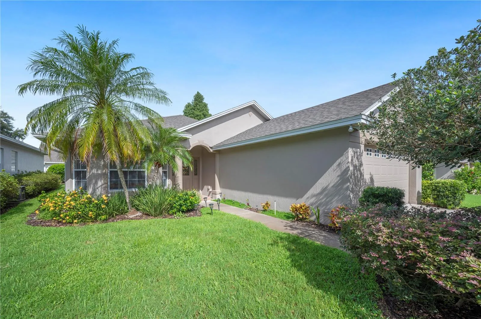 1829 ROCKY POINTE DR