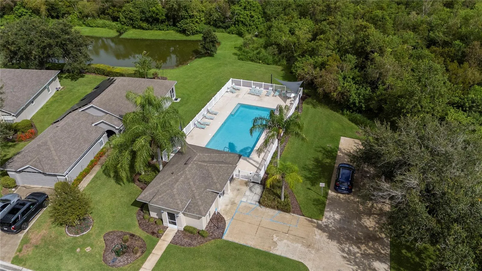 1829 ROCKY POINTE DR