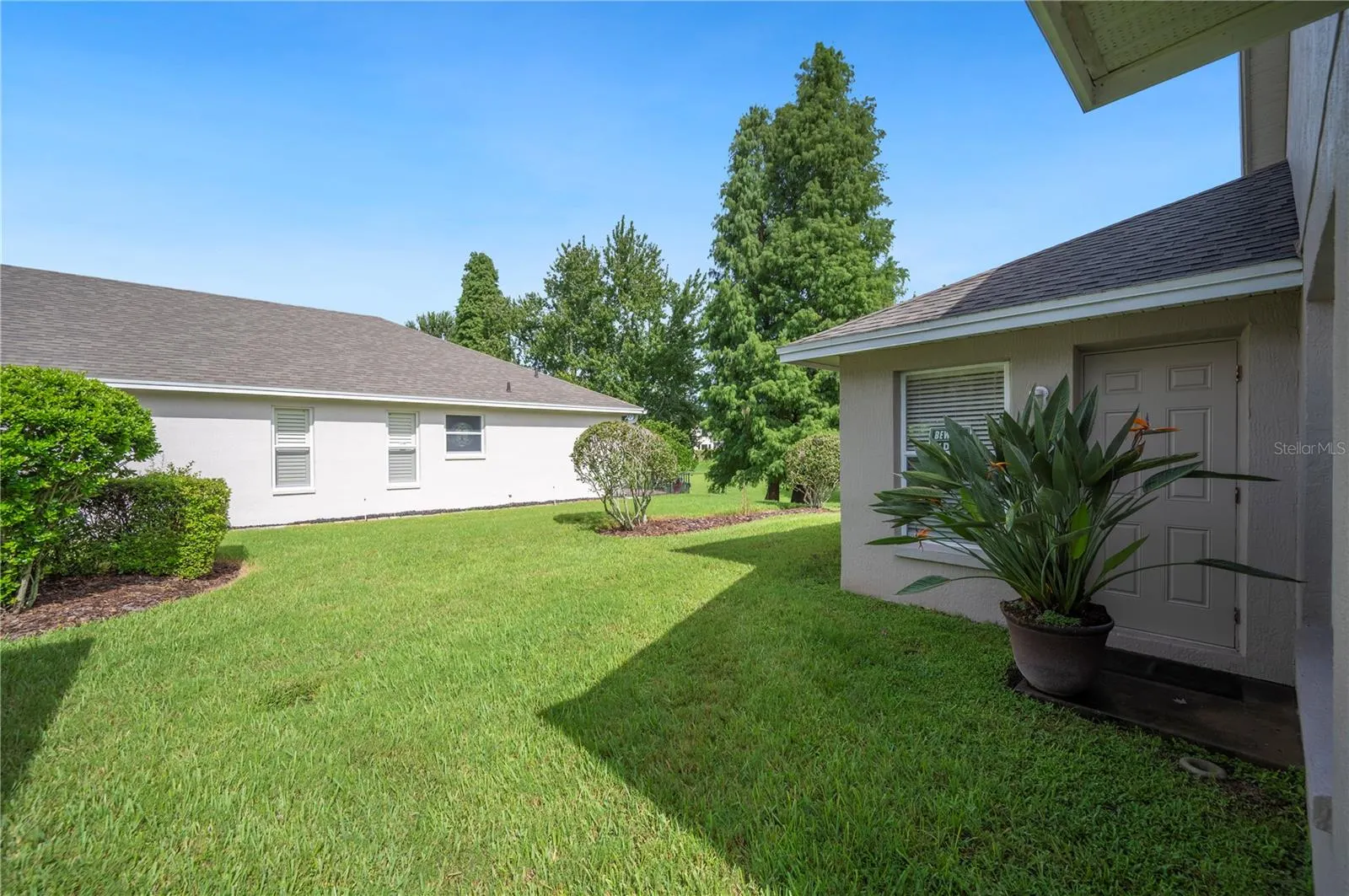 1829 ROCKY POINTE DR