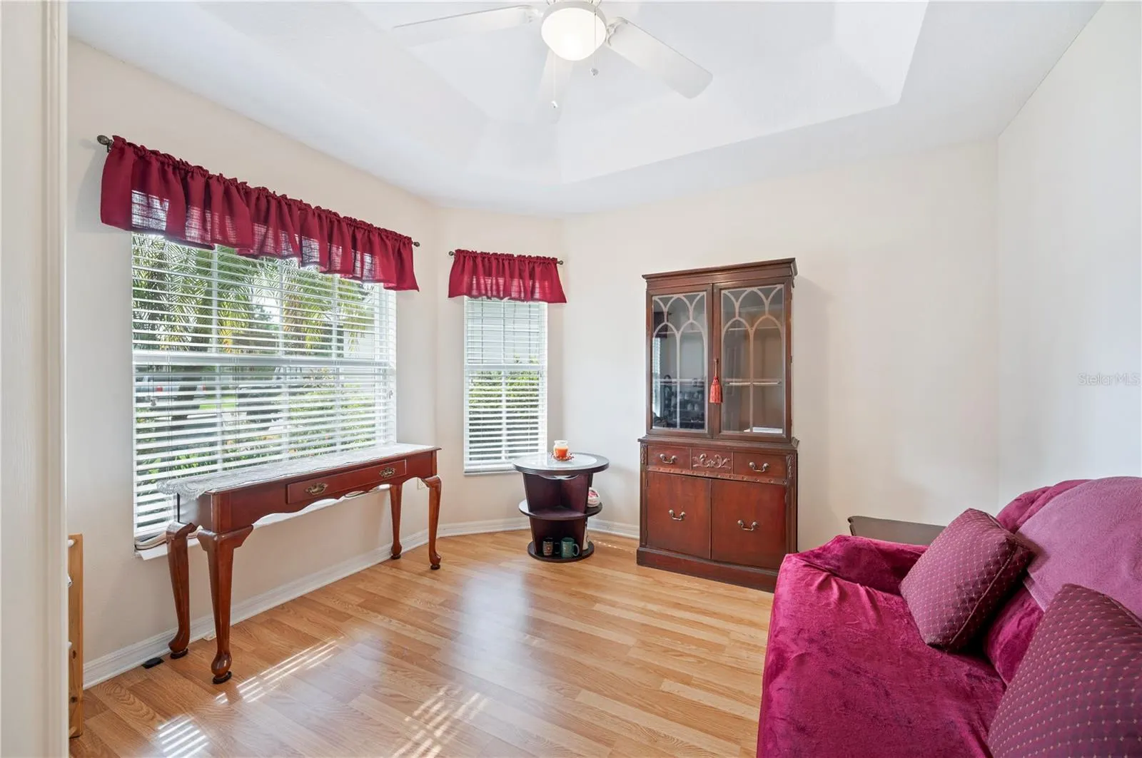1829 ROCKY POINTE DR
