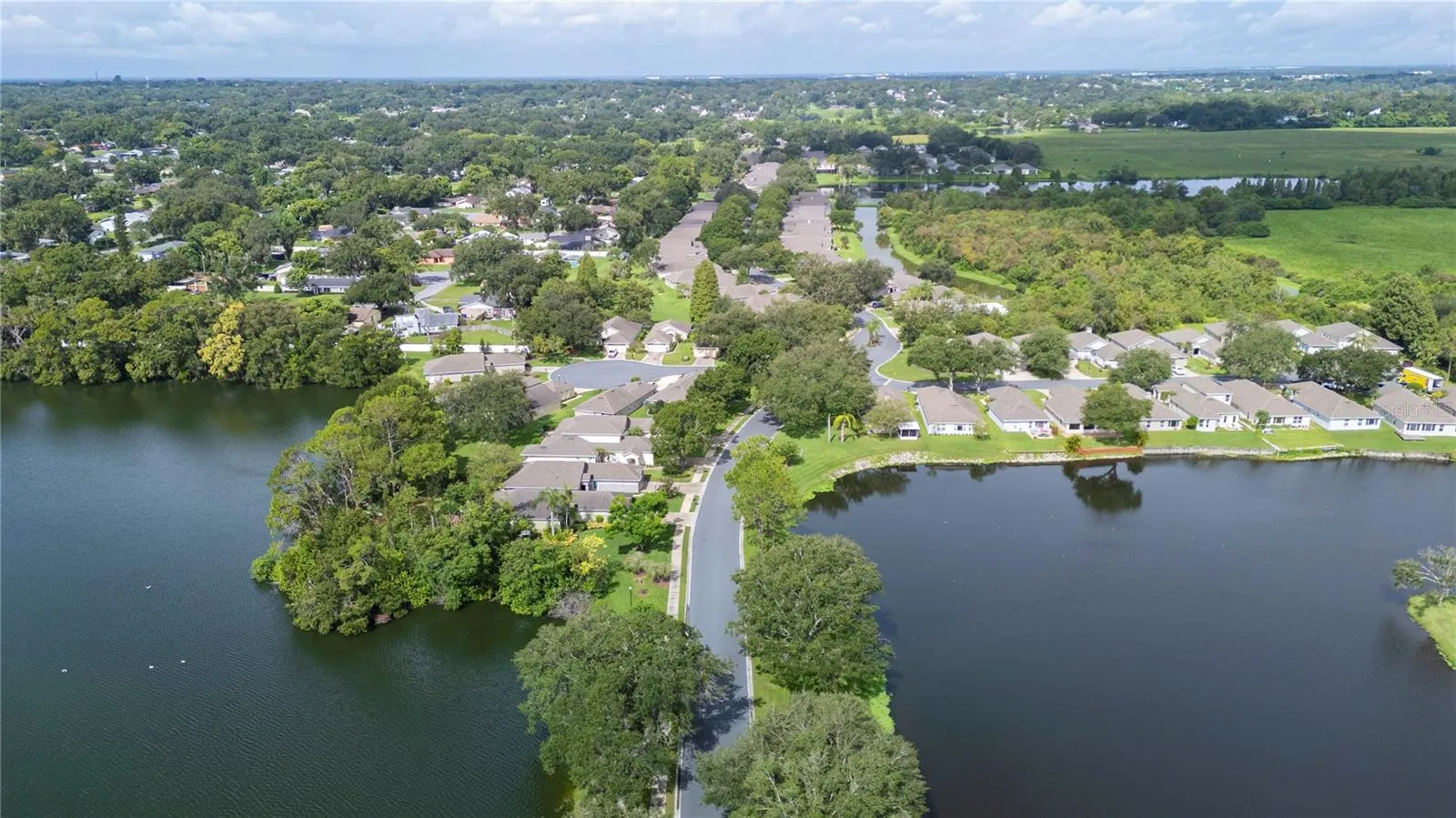 1829 ROCKY POINTE DR