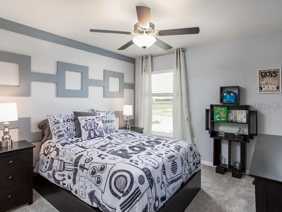 1437 FLEUR DR