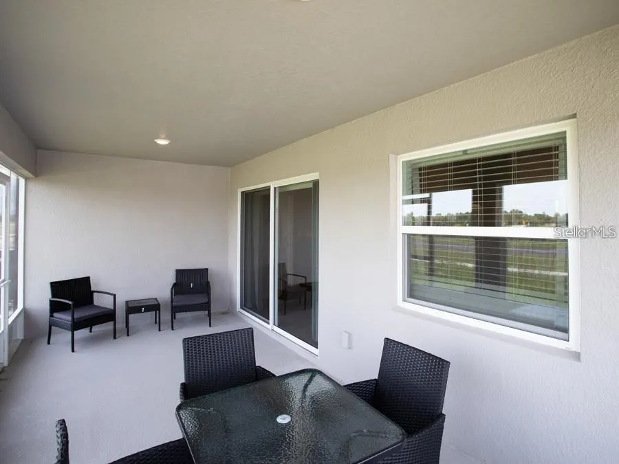 1437 FLEUR DR