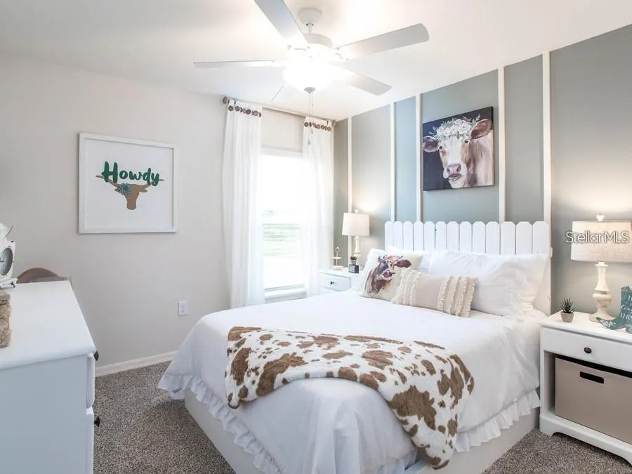 1489 FLEUR DR