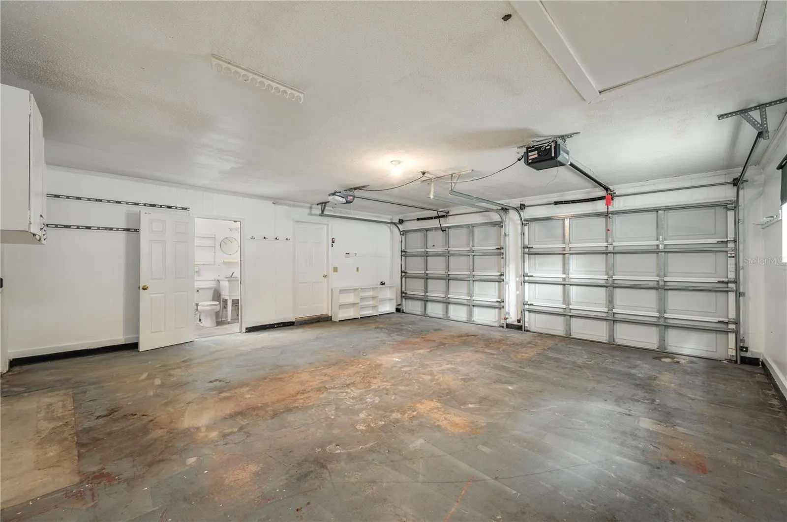 1137 E MARIPOSA AVE
