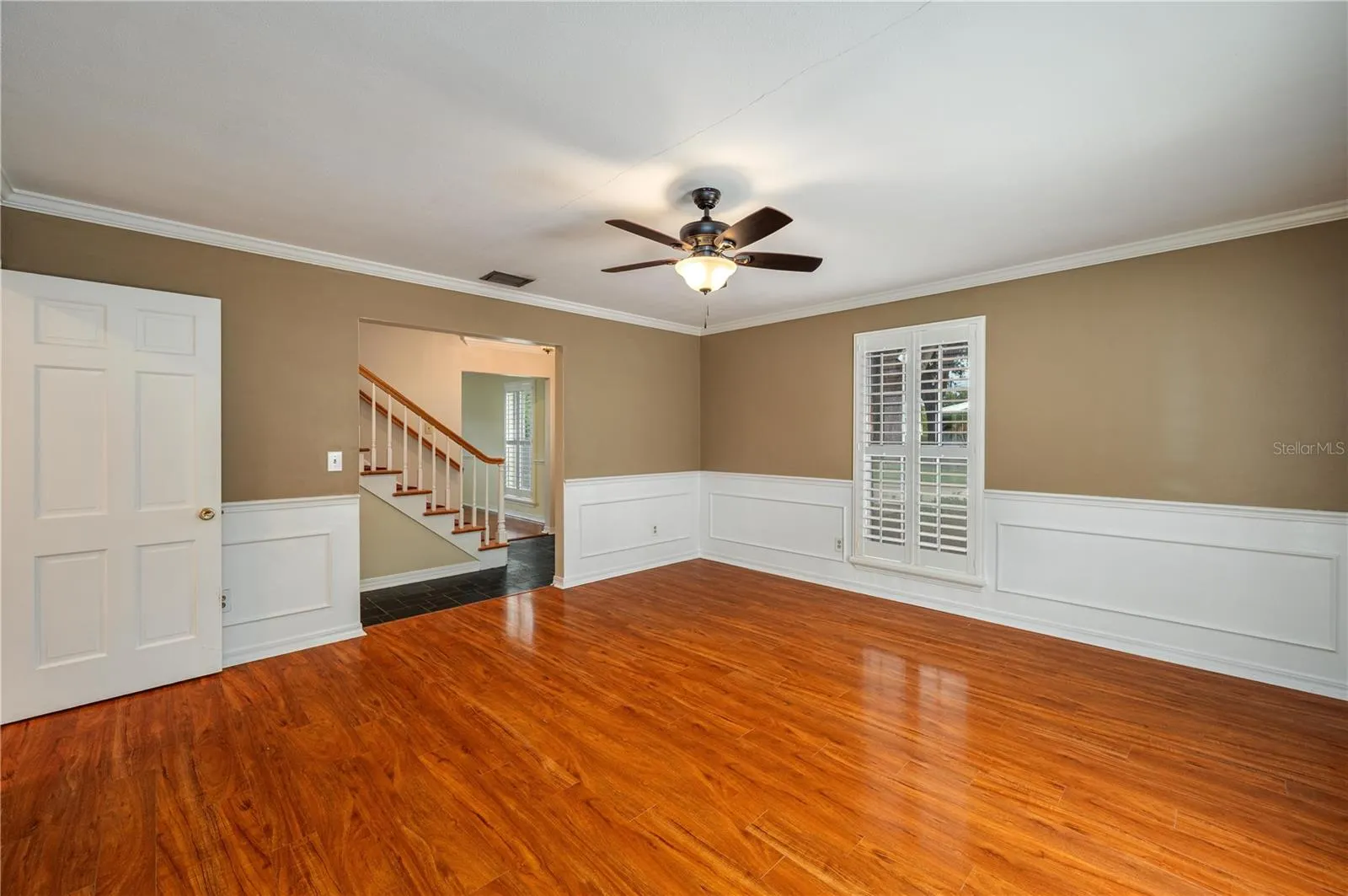 1137 E MARIPOSA AVE
