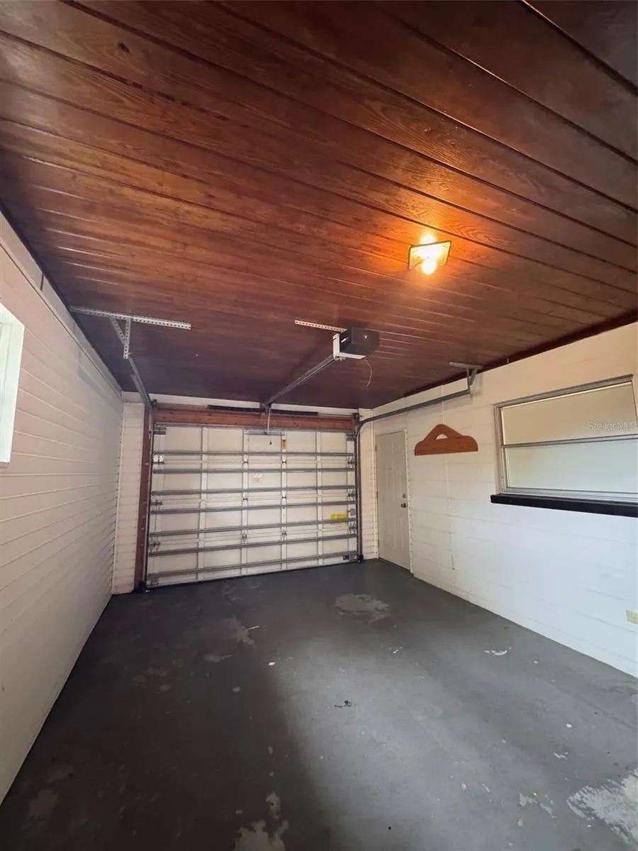 3228 S POLK AVE