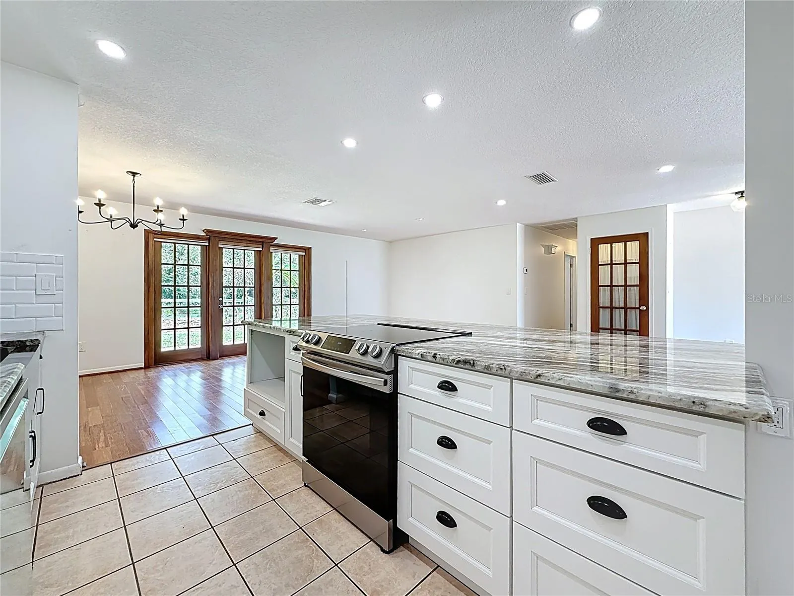 5504 OAKWAY DR