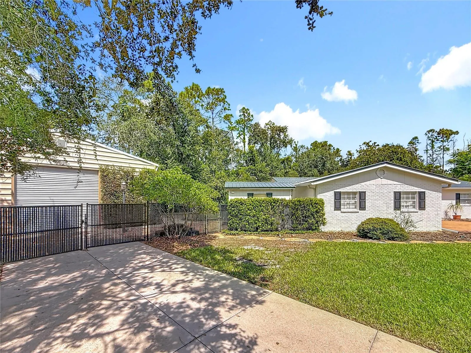 5504 OAKWAY DR