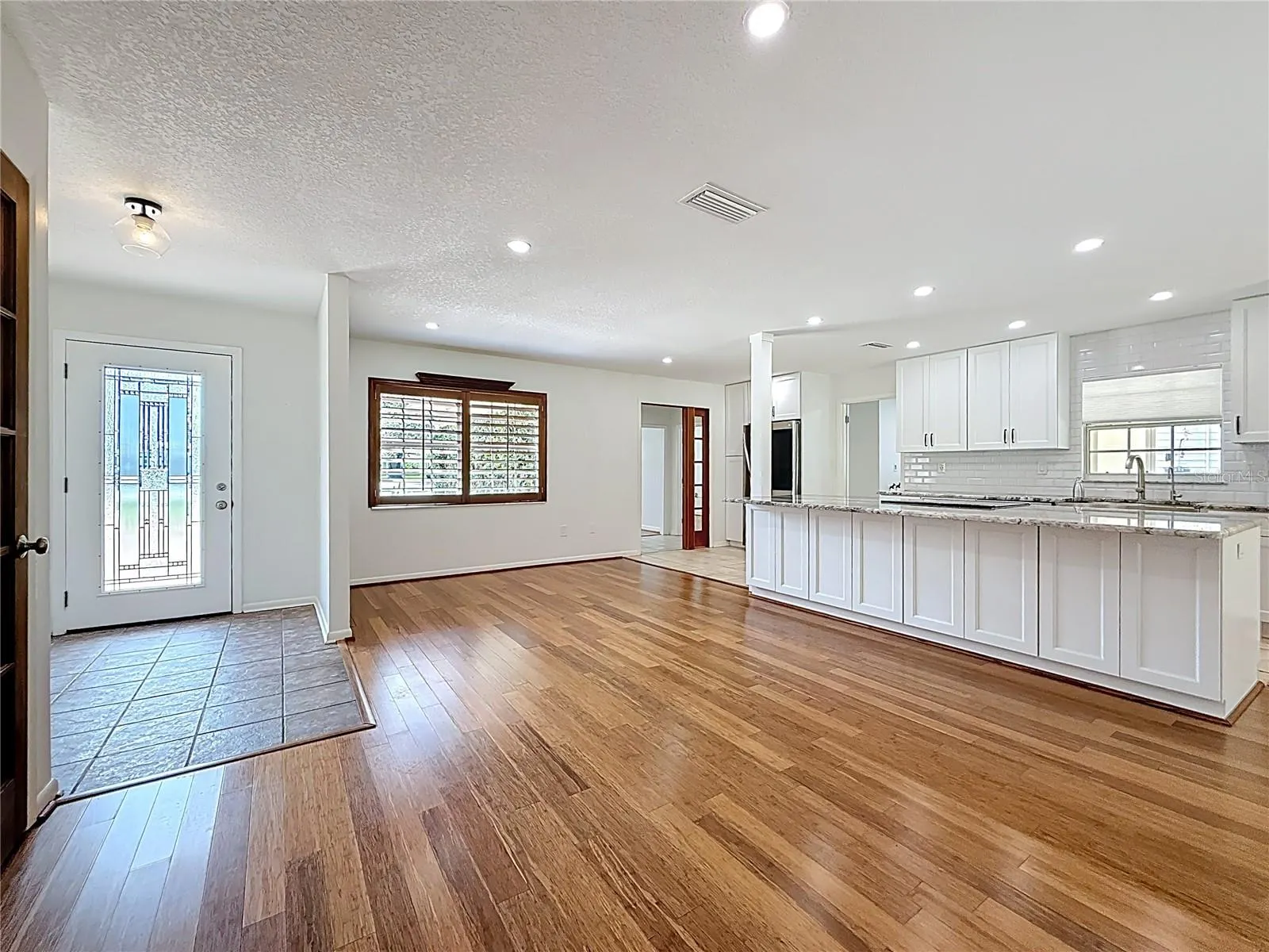 5504 OAKWAY DR