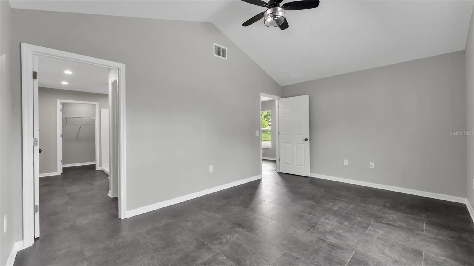 485 S 5TH AVE
