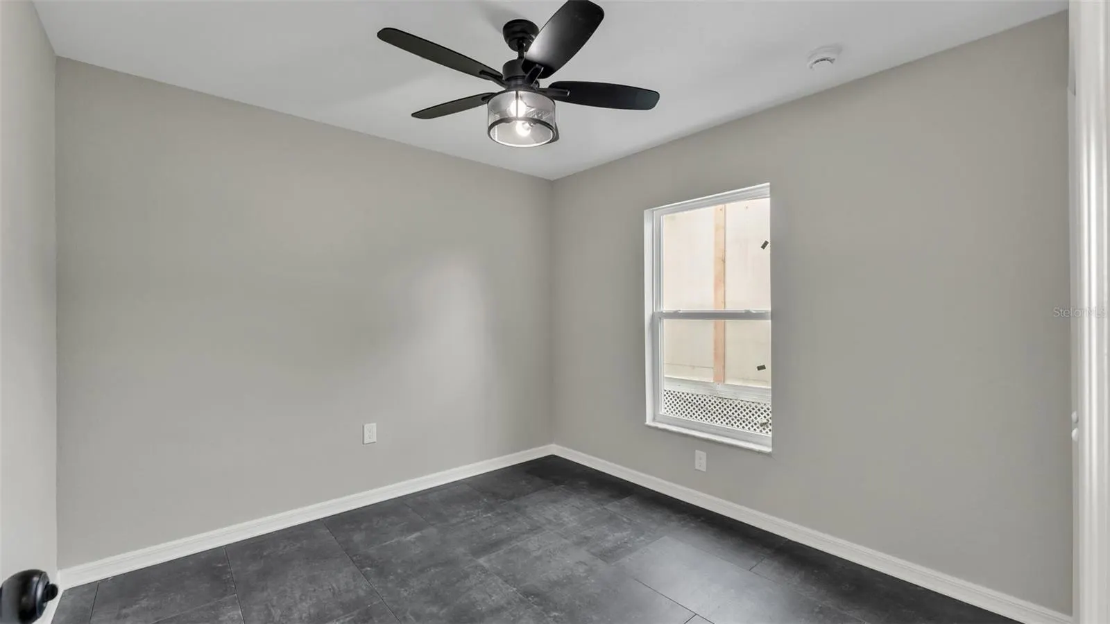 485 S 5TH AVE