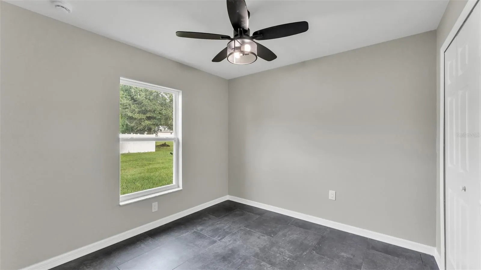 485 S 5TH AVE
