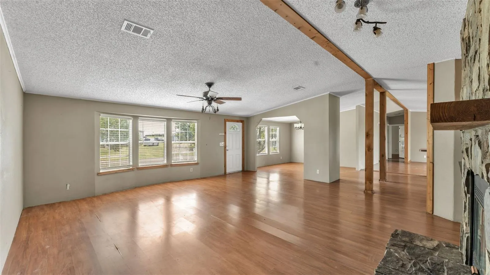 1317 ASHLEE CT
