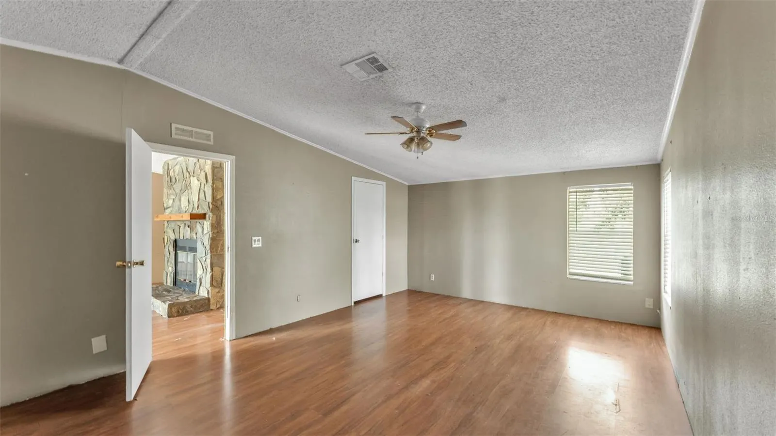1317 ASHLEE CT