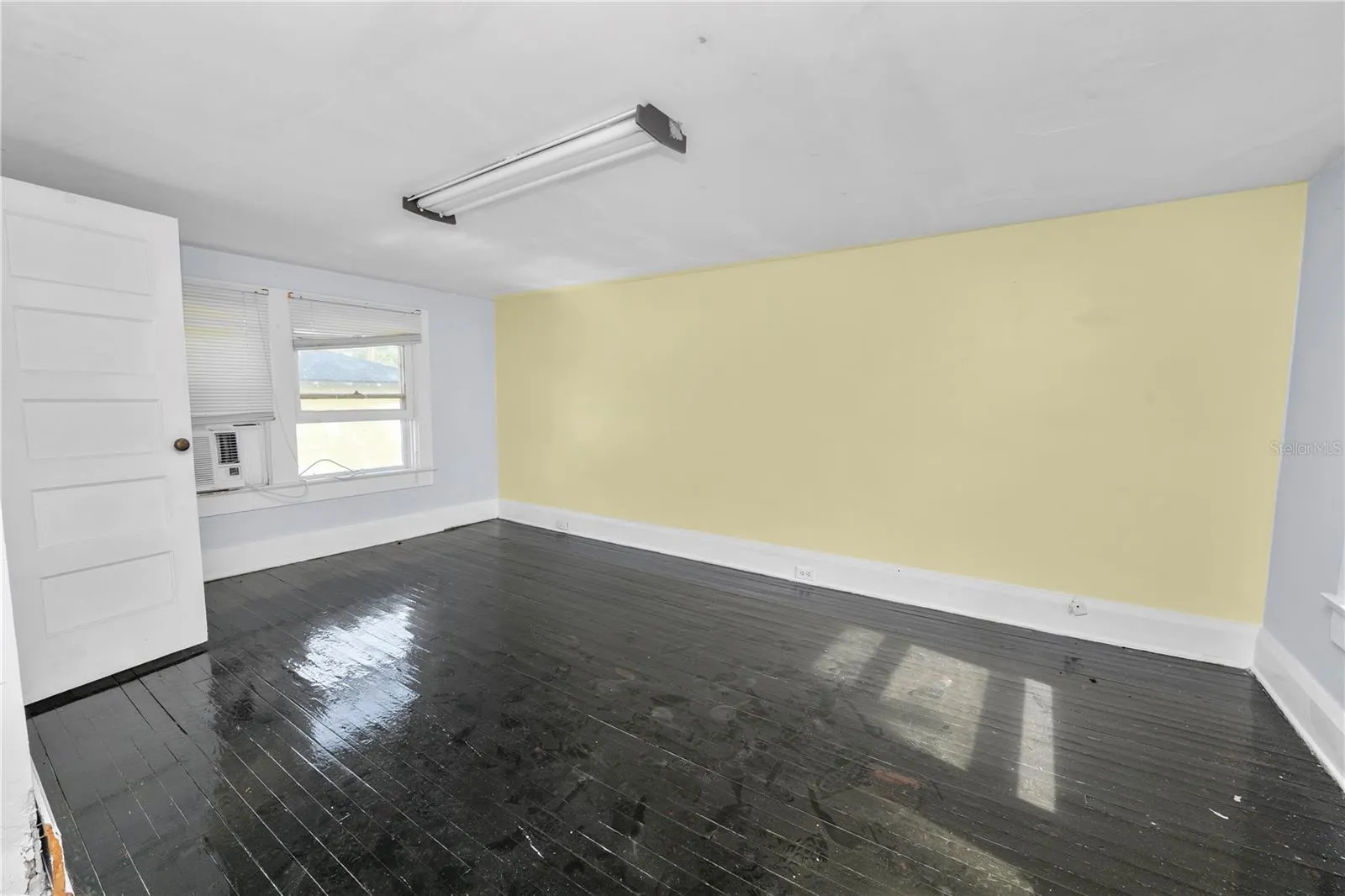 817 SOUTH BLVD