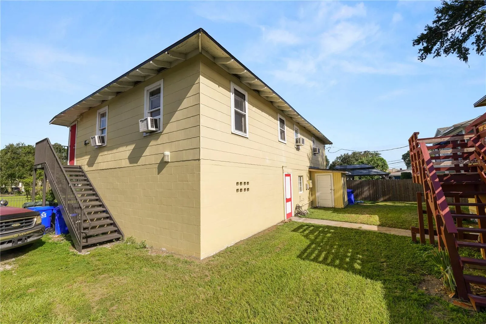 817 SOUTH BLVD