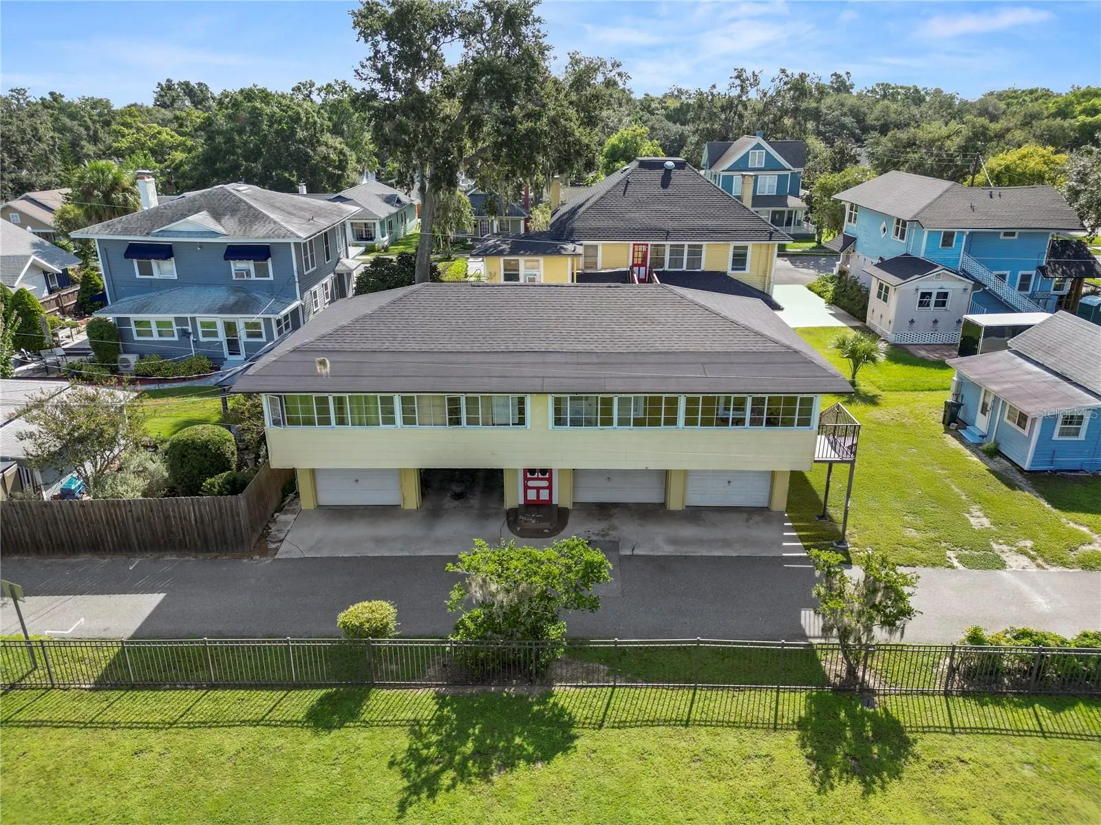 817 SOUTH BLVD