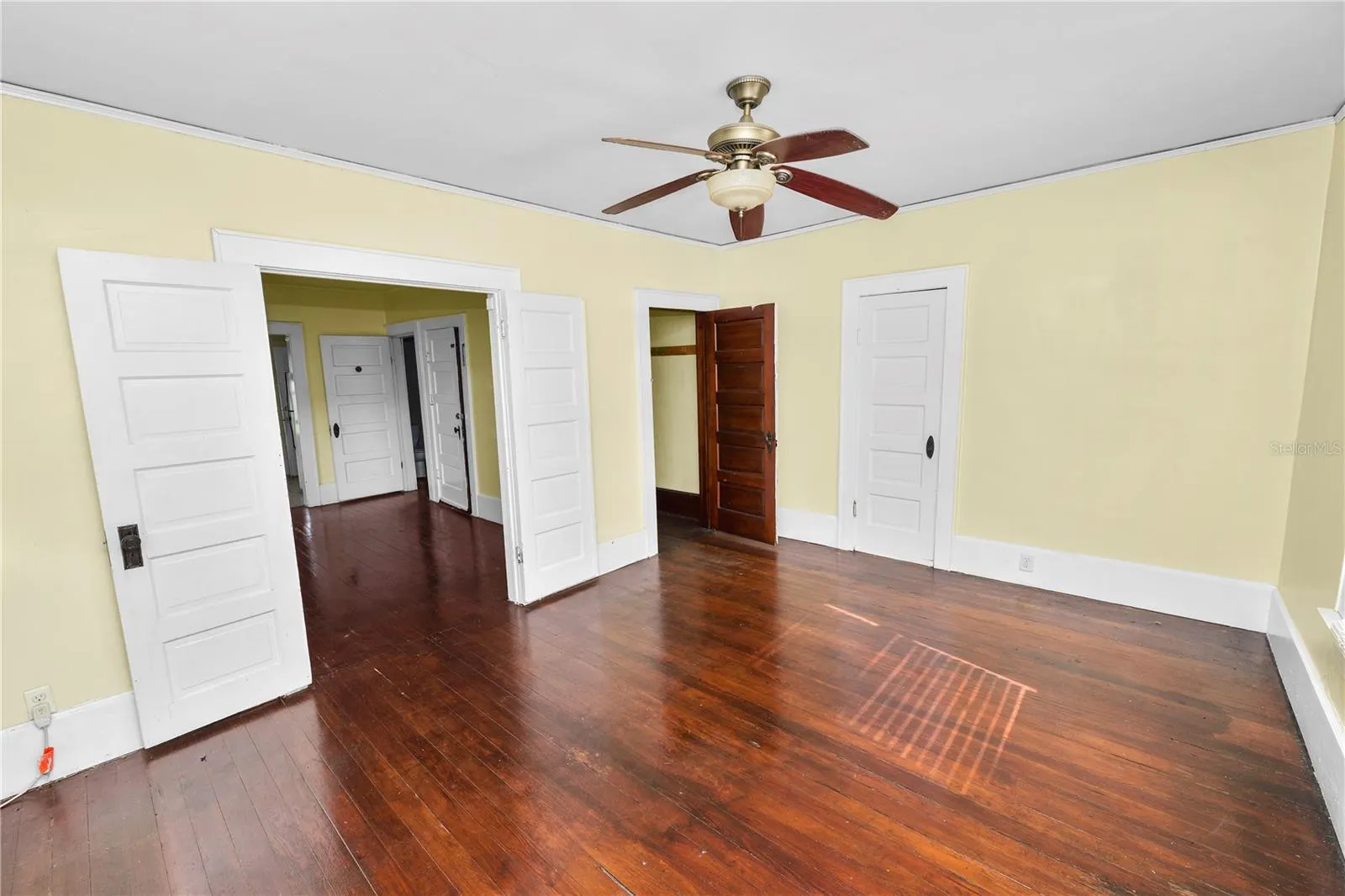 817 SOUTH BLVD