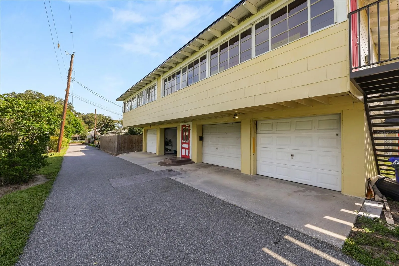 817 SOUTH BLVD