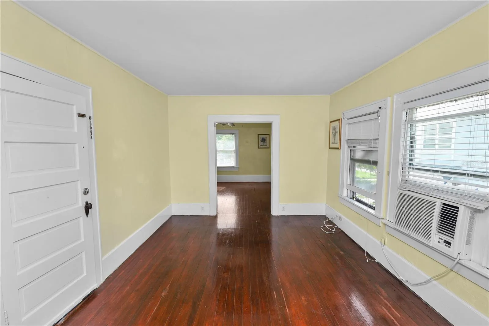 817 SOUTH BLVD