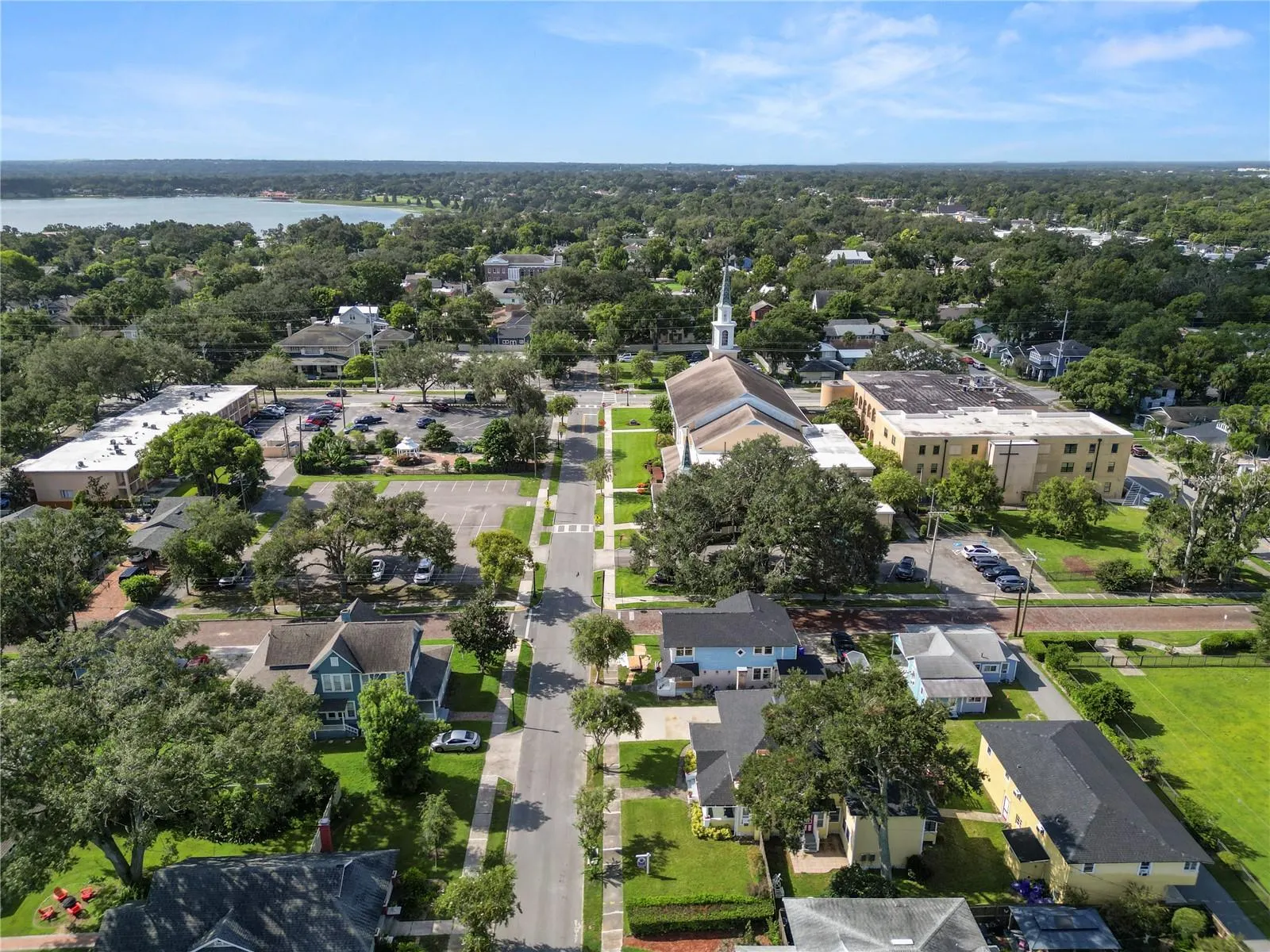 817 SOUTH BLVD