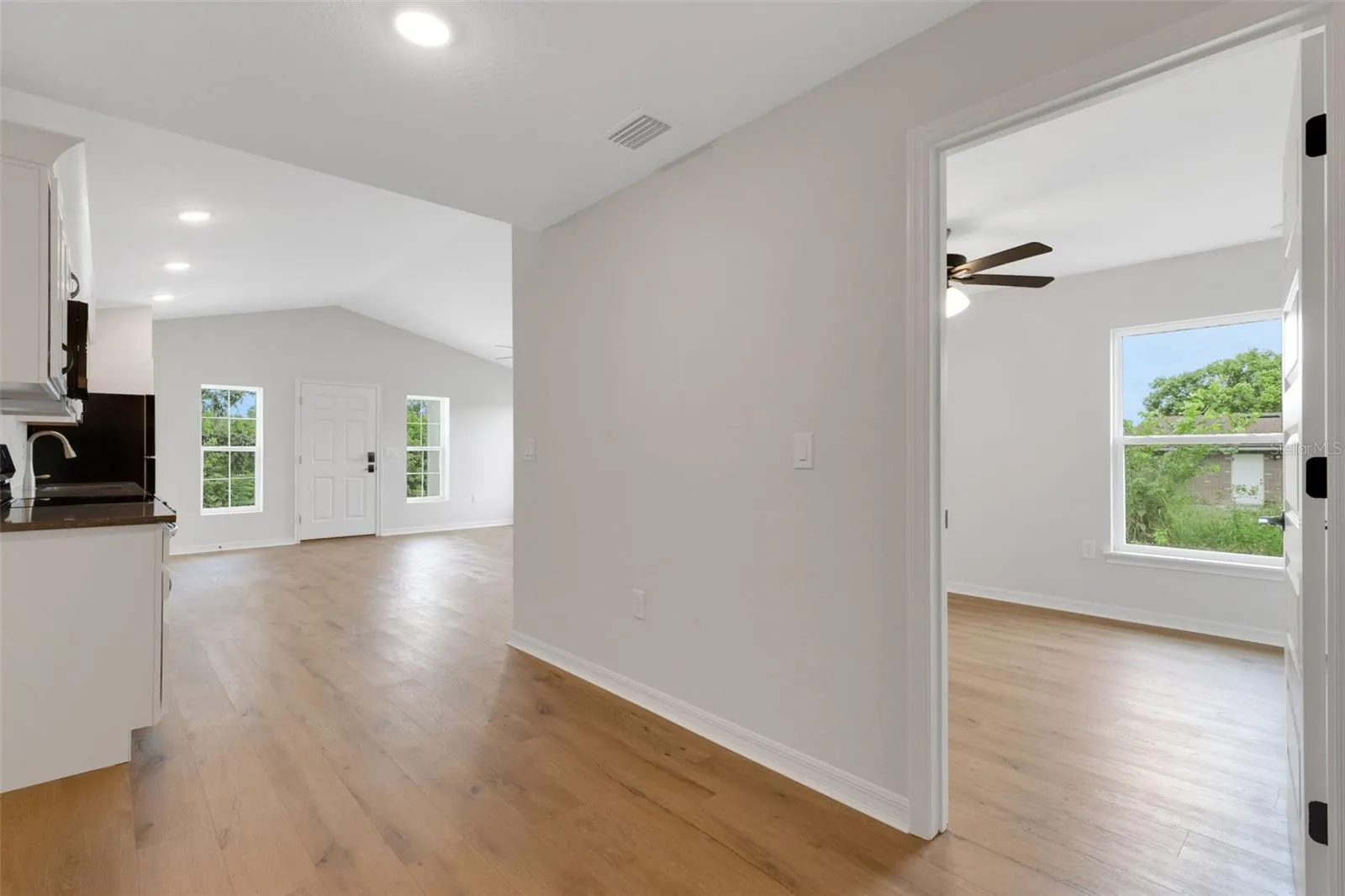 1162 & 1164 FAIRWAY DR