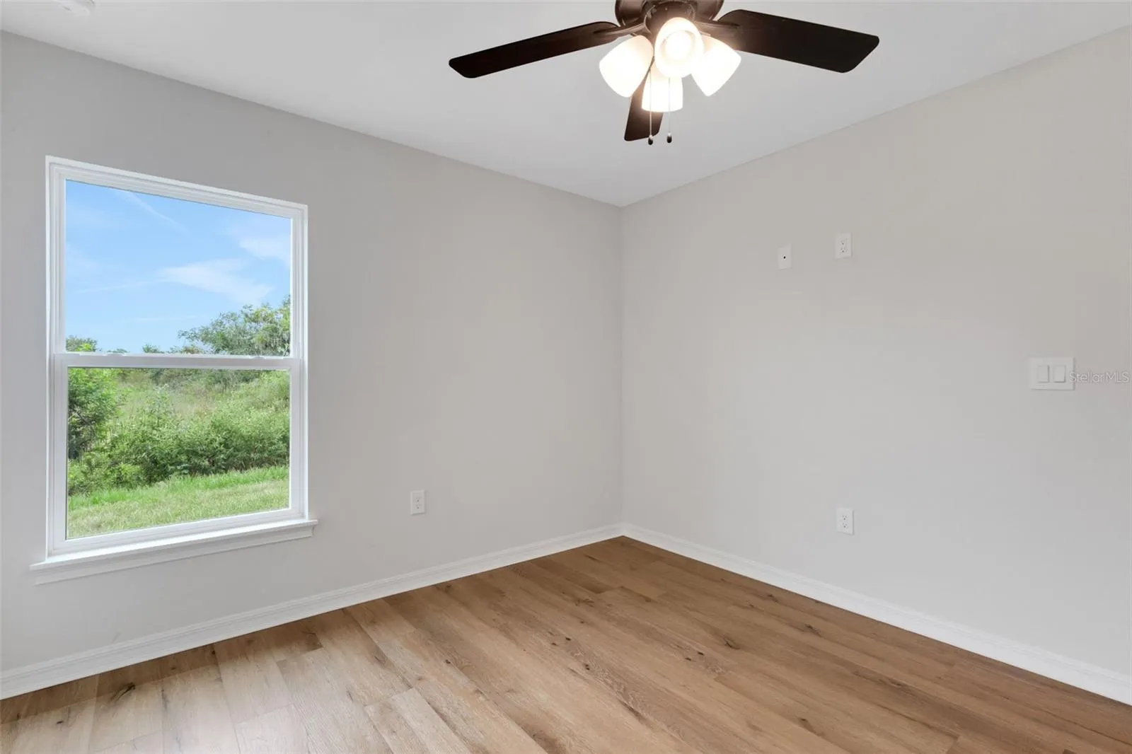 1162 & 1164 FAIRWAY DR