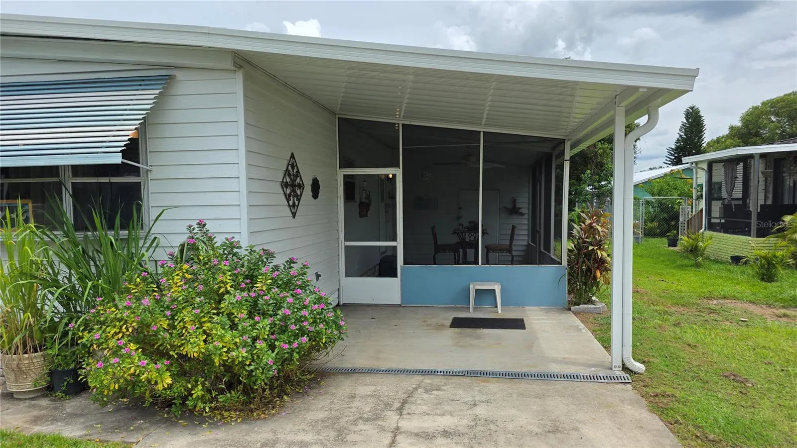 520 SKYLINE DR W