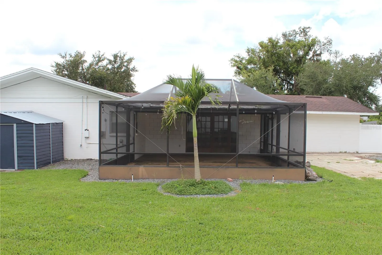3016 CAROLINA AVE