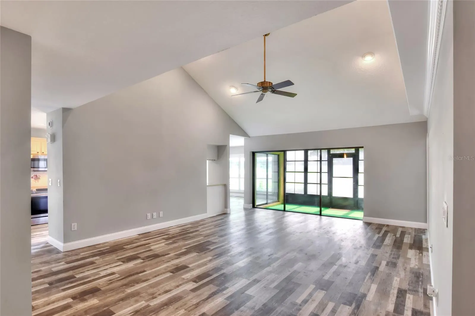 4255 CREEKWOOD LN #4255, #4255