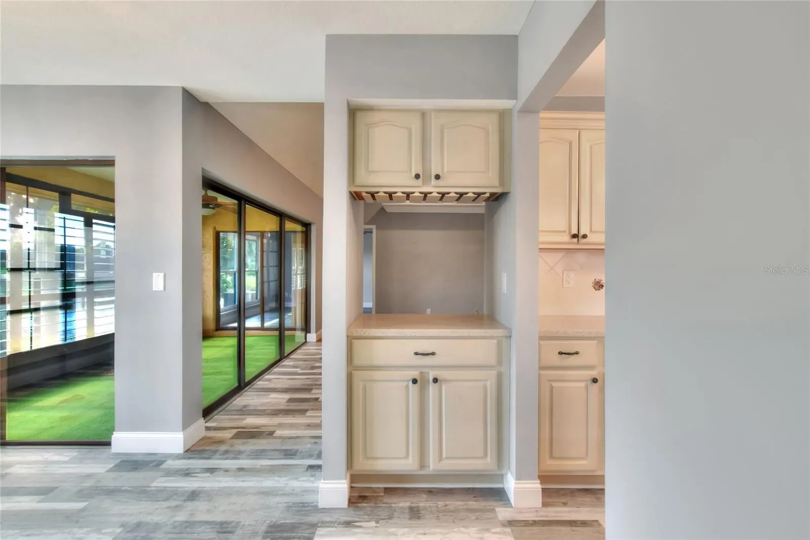 4255 CREEKWOOD LN #4255, #4255