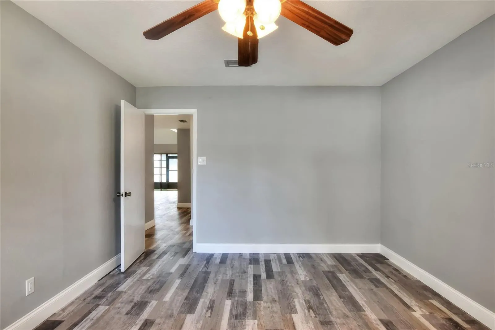4255 CREEKWOOD LN #4255, #4255