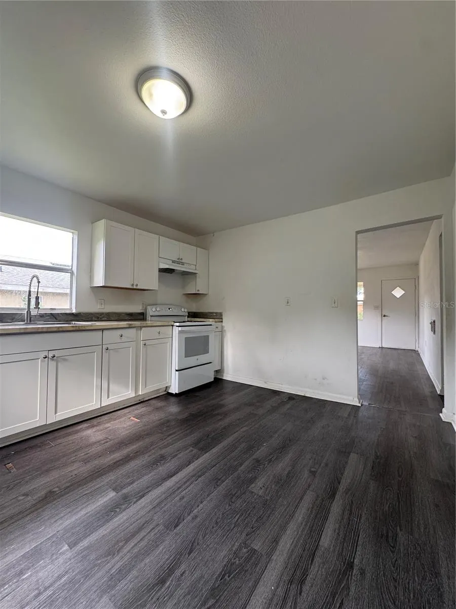 1135 FAIRVIEW AVE
