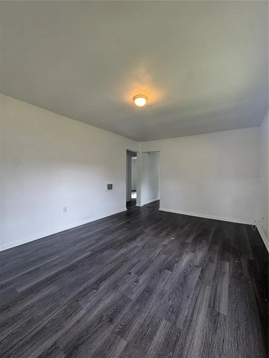 1135 FAIRVIEW AVE