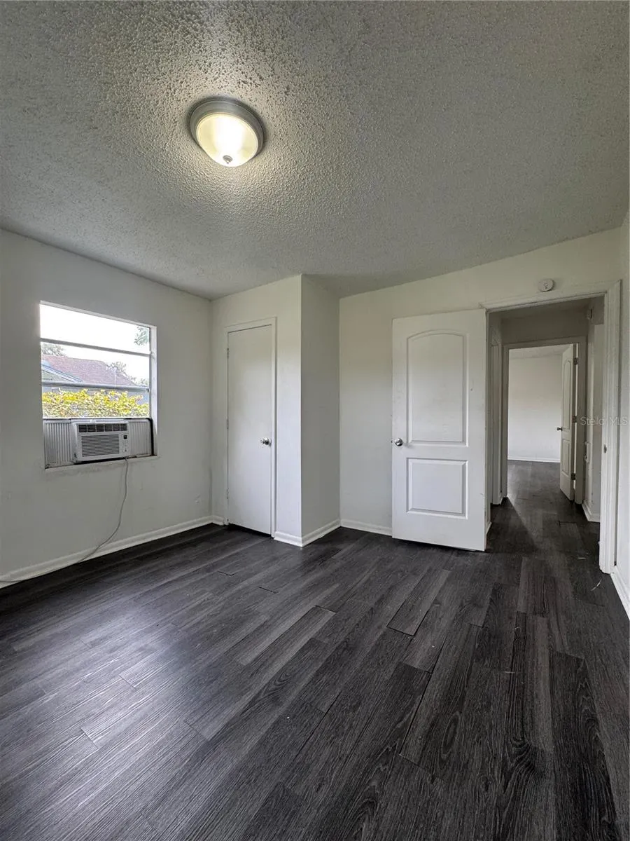 1135 FAIRVIEW AVE