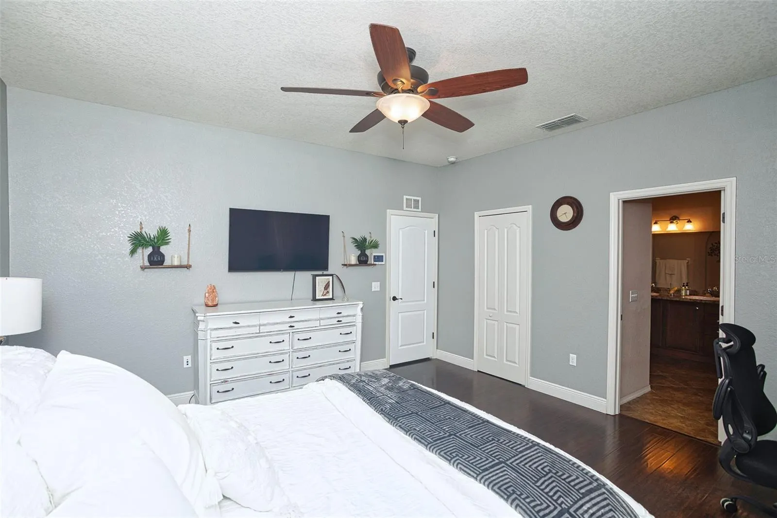 6557 EVERGREEN PARK DR
