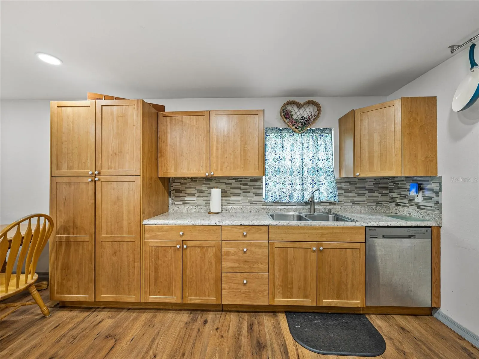 407 RED HAWK LOOP