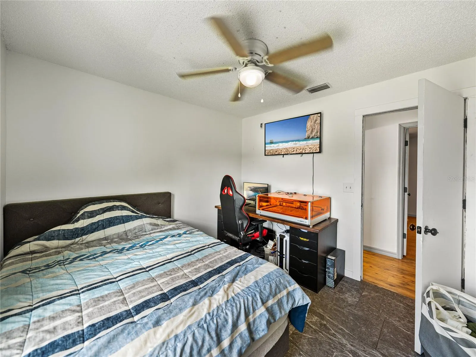 407 RED HAWK LOOP